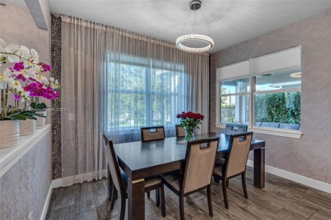 Casa en venta en Hollywood, Florida, 5 dormitorios, 232.44 m2 № 1852154 - foto 11