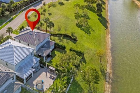 Casa en venta en Hollywood, Florida, 5 dormitorios, 232.44 m2 № 1852154 - foto 2