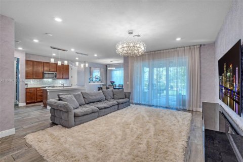 Casa en venta en Hollywood, Florida, 5 dormitorios, 232.44 m2 № 1852154 - foto 7