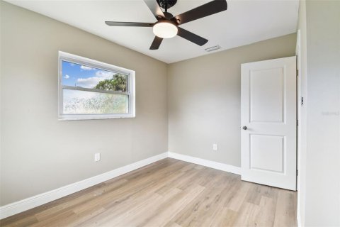 House in Ruskin, Florida 3 bedrooms, 117.89 sq.m. № 1755107 - photo 22