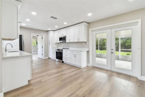 House in Ruskin, Florida 3 bedrooms, 117.89 sq.m. № 1755107 - photo 12