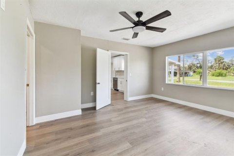 House in Ruskin, Florida 3 bedrooms, 117.89 sq.m. № 1755107 - photo 23