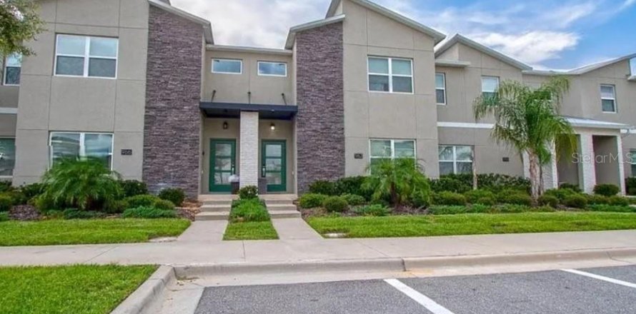 Townhouse in Davenport, Florida 4 bedrooms, 177.81 sq.m. № 2166384