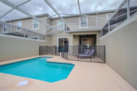 Townhouse in Davenport, Florida 4 bedrooms, 177.81 sq.m. № 2166384 - photo 9