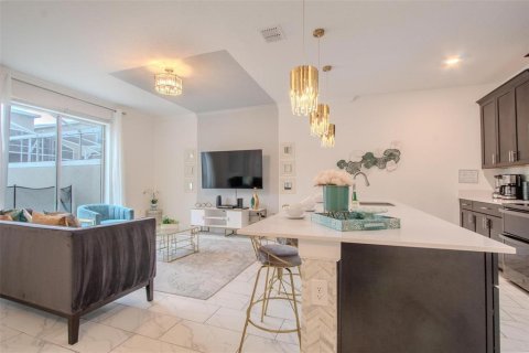 Townhouse in Davenport, Florida 4 bedrooms, 177.81 sq.m. № 2166384 - photo 10