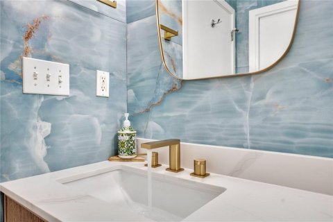 Condo in Orlando, Florida, 2 bedrooms  № 2235316 - photo 10