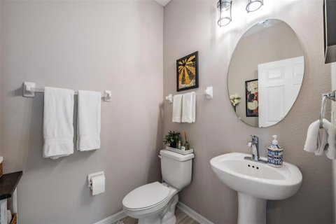 Купить таунхаус в Уэсли-Чепел, Флорида 7 комнат, 200.02м2, № 2237822 - фото 24