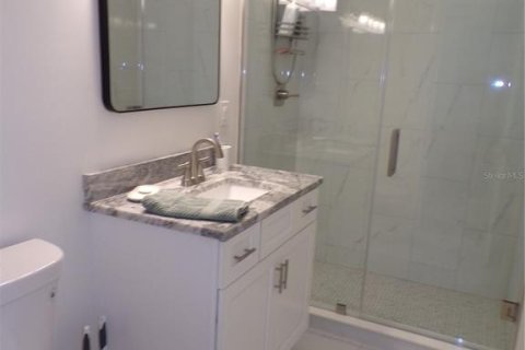 House in Punta Gorda, Florida 2 bedrooms, 144.74 sq.m. № 2393894 - photo 19