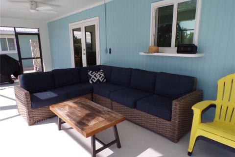 House in Punta Gorda, Florida 2 bedrooms, 144.74 sq.m. № 2393894 - photo 14
