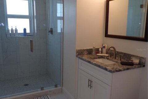 House in Punta Gorda, Florida 2 bedrooms, 144.74 sq.m. № 2393894 - photo 18