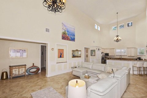 Casa en venta en Port St. Lucie, Florida, 4 dormitorios, 277.59 m2 № 2273378 - foto 12