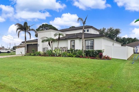 Casa en venta en Port St. Lucie, Florida, 4 dormitorios, 277.59 m2 № 2273378 - foto 6
