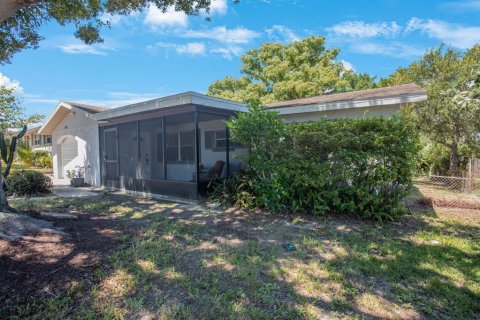 Villa ou maison à vendre à Tarpon Springs, Floride: 3 chambres, 92.9 m2 № 1846723 - photo 24