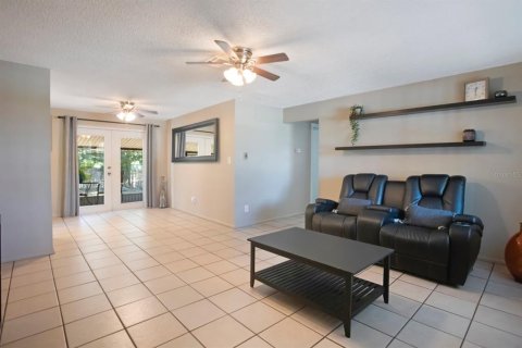 Villa ou maison à vendre à Tarpon Springs, Floride: 3 chambres, 92.9 m2 № 1846723 - photo 5