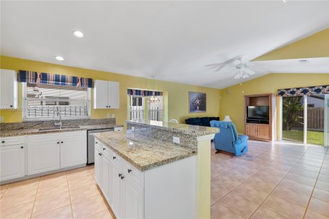 Casa en venta en Sunrise, Florida, 4 dormitorios, 213.49 m2 № 1995914 - foto 7