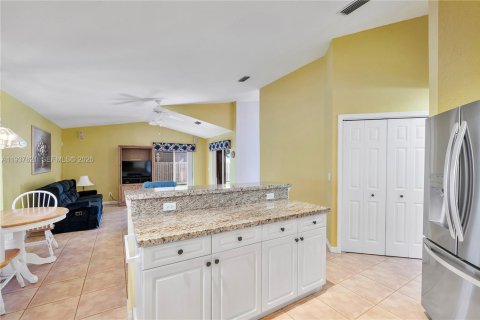 Casa en venta en Sunrise, Florida, 4 dormitorios, 213.49 m2 № 1995914 - foto 14