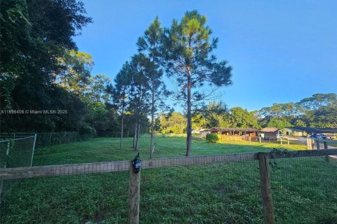 Apartment in Loxahatchee Groves, Florida № 2012938 - photo 8