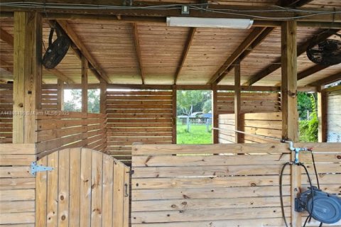 Apartment in Loxahatchee Groves, Florida № 2012938 - photo 9