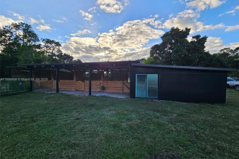 Apartment in Loxahatchee Groves, Florida № 2012938 - photo 2