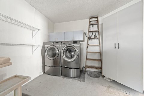 Villa ou maison à vendre à Palm Beach Gardens, Floride: 2 chambres, 109.07 m2 № 2411950 - photo 24