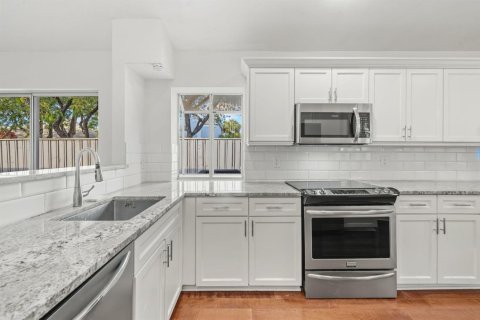 Villa ou maison à vendre à Palm Beach Gardens, Floride: 2 chambres, 109.07 m2 № 2411950 - photo 4