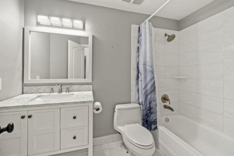 Villa ou maison à vendre à Palm Beach Gardens, Floride: 2 chambres, 109.07 m2 № 2411950 - photo 22