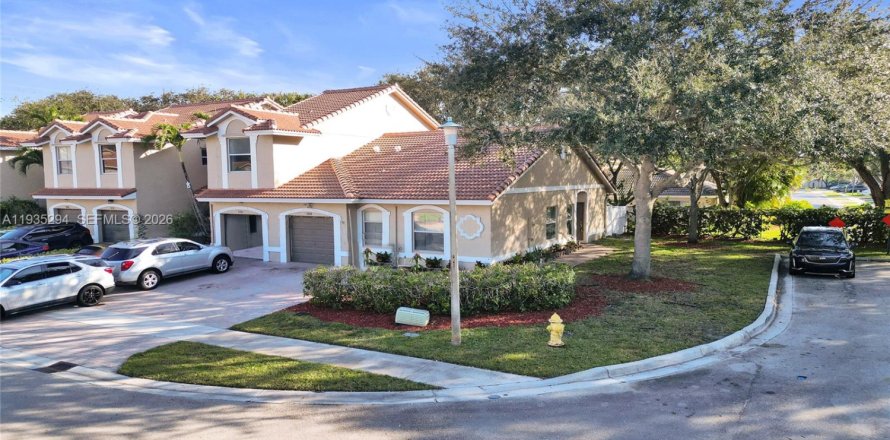 Villa ou maison à Sunrise, Floride 3 chambres, 105.63 m2 № 1995474