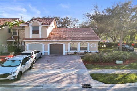 Villa ou maison à vendre à Sunrise, Floride: 3 chambres, 105.63 m2 № 1995474 - photo 2