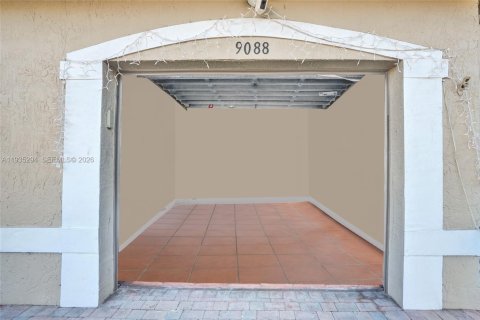 Villa ou maison à vendre à Sunrise, Floride: 3 chambres, 105.63 m2 № 1995474 - photo 23