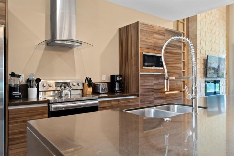 Купить таунхаус в Киссимми, Флорида 6 комнат, 218.88м2, № 2108696 - фото 3