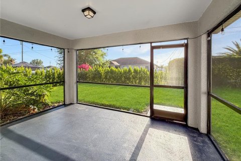 Купить виллу или дом в Кейп-Корал, Флорида 3 комнаты, 135.82м2, № 2098182 - фото 24