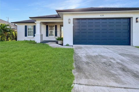 Villa ou maison à Cape Coral, Floride 3 chambres, 135.82 m2 № 2098182