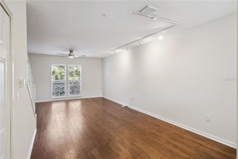 Copropriété à louer à Celebration, Floride: 2 chambres, 126.35 m2 № 2379332 - photo 4