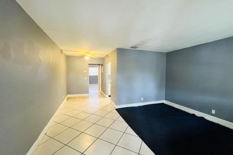 Appartement à louer à Delray Beach, Floride: 1 chambre, 51.56 m2 № 2305590 - photo 2