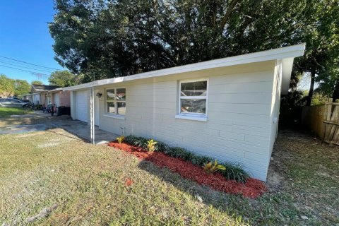 Casa en venta en Hudson, Florida, 2 dormitorios, 67.63 m2 № 2384389 - foto 2