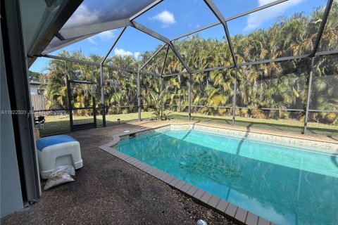 Villa ou maison à vendre à Plantation, Floride: 4 chambres, 242.01 m2 № 1976954 - photo 10
