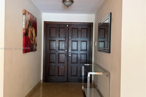 Villa ou maison à vendre à Plantation, Floride: 4 chambres, 242.01 m2 № 1976954 - photo 15