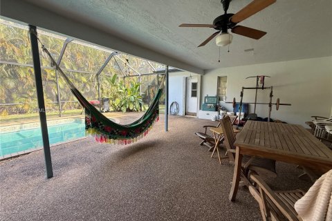 Villa ou maison à vendre à Plantation, Floride: 4 chambres, 242.01 m2 № 1976954 - photo 13