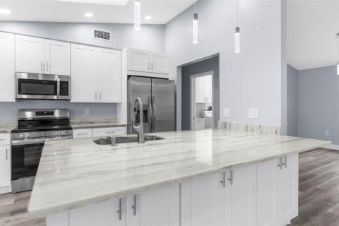 Casa en venta en Spring Hill, Florida, 4 dormitorios, 192.4 m2 № 1835241 - foto 8