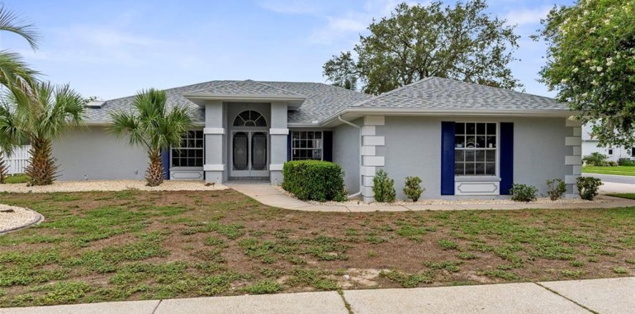 Casa en Spring Hill, Florida 4 dormitorios, 192.4 m2 № 1835241