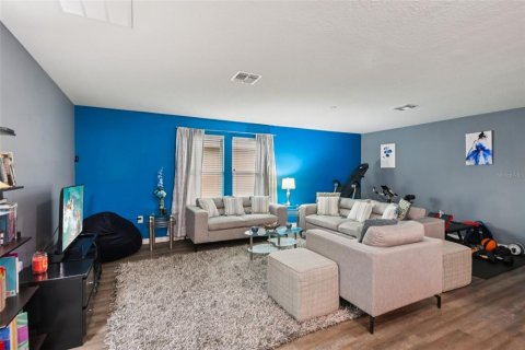 House in Mulberry, Florida 5 bedrooms, 318.47 sq.m. № 1902139 - photo 5