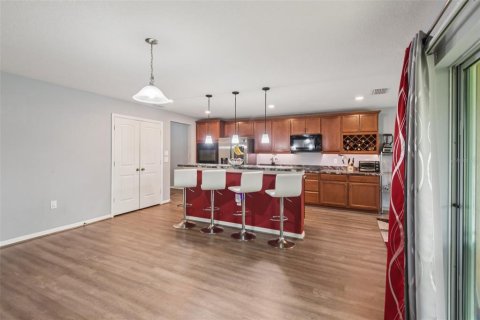 House in Mulberry, Florida 5 bedrooms, 318.47 sq.m. № 1902139 - photo 11