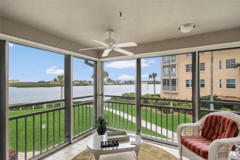 Condominio en alquiler en Sarasota, Florida, 3 dormitorios, 170.48 m2 № 2298841 - foto 16