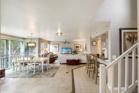 Condominio en alquiler en Sarasota, Florida, 3 dormitorios, 170.48 m2 № 2298841 - foto 12