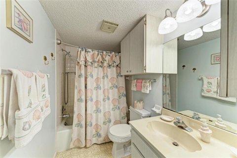 Купить кондоминиум в Сарасота, Флорида 6 комнат, 117.99м2, № 2219309 - фото 30