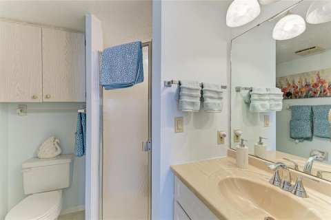 Купить кондоминиум в Сарасота, Флорида 6 комнат, 117.99м2, № 2219309 - фото 24
