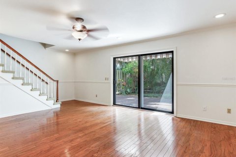 Touwnhouse à vendre à Tampa, Floride: 2 chambres, 163.51 m2 № 1911747 - photo 28