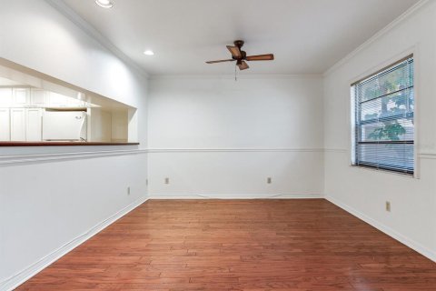 Touwnhouse à vendre à Tampa, Floride: 2 chambres, 163.51 m2 № 1911747 - photo 16