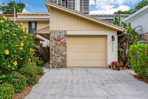 Touwnhouse à vendre à Tampa, Floride: 2 chambres, 163.51 m2 № 1911747 - photo 6