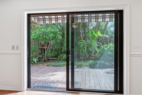 Touwnhouse à vendre à Tampa, Floride: 2 chambres, 163.51 m2 № 1911747 - photo 27